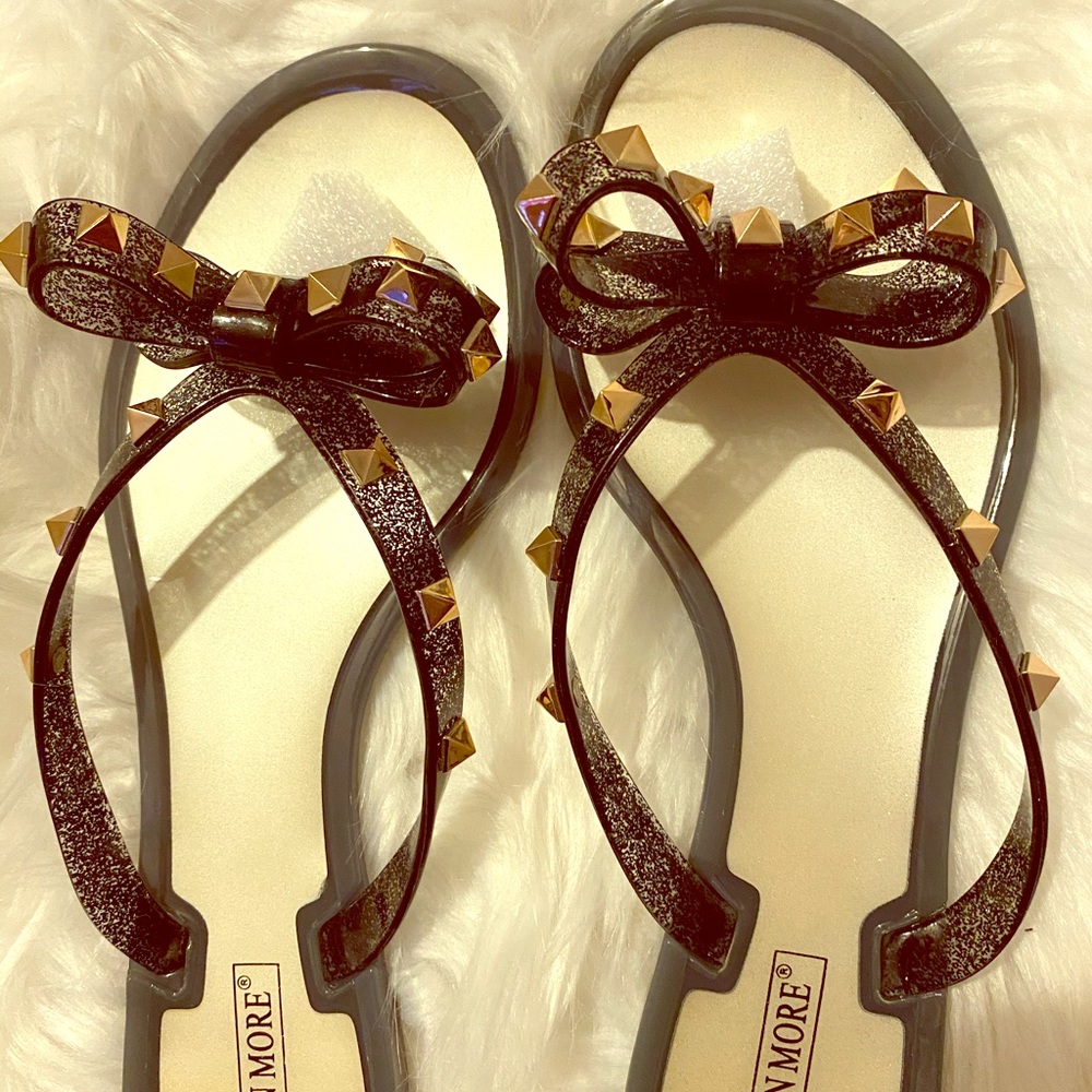 Sandals - Picture 1 of 1